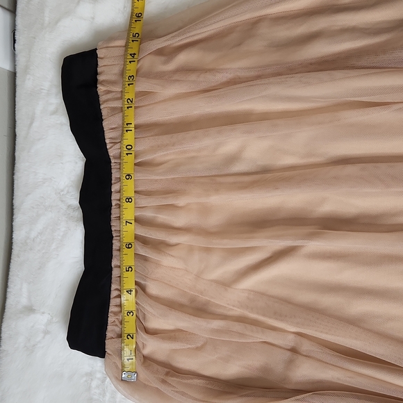 Peach  lace tulle lined  maxi skirt  size medium - Picture 10 of 11